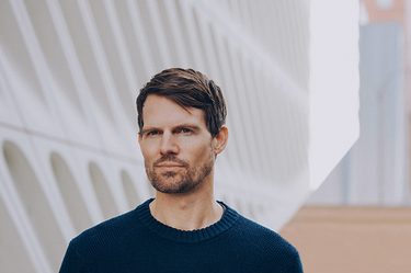 ティコ Tycho Simulcast 息を呑むほど美麗で艶やかなテクスチャーの傑作インスト アルバム Mikiki