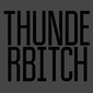 サンダービッチ 『Thunderbitch』 アラバマ・シェイクスのブリタニー擁する覆面バンドがノリノリのロカビリーなど披露した初作