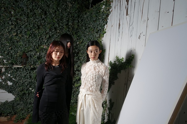 【額縁込】羊文学 人間だった ポスター レア 2025年最新】羊文学 ポスターの人気アイテム - メルカリ