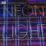 来日公演も大盛況!　韓国のファンク・バンド、スルタン・オブ・ザ・ディスコがムーディーな新シングル“Neon Light”のMV公開