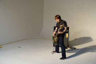 横山健（Ken Yokoyama）がNO MUSIC, NO LIFE.ポスターに登場! 撮影