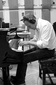 来日公演も好評だった作曲家ジェフ・ニーヴ、溢れる涙で制作を決意した初ピアノ・ソロ作『One』を語る