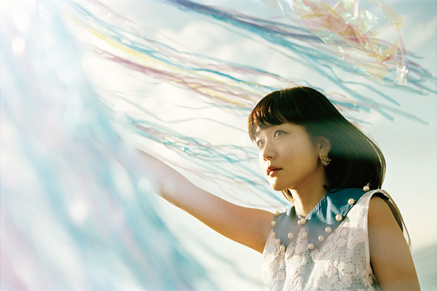 吉澤嘉代子、少女と大人の間で揺れ動く気持ちをさまざまなストーリーで表現した〈少女時代〉がコンセプトの初アルバム