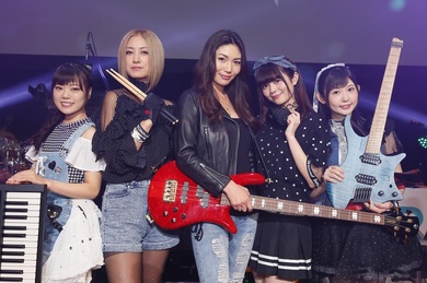 THE THIRD（仮） 『THE THIRD（仮）1st ライブ』 〈BanG Dream!（バンドリ!）〉から生まれた第三のリアル・ライブ・バンド、インタヴュー完全版  | Mikiki by TOWER RECORDS