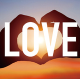 □□□ 『LOVE』 いとうせいこうがモノローグ紡ぐオールディーズ調のサマー・チューンなど、フレッシュでチャーミングなポップソング集