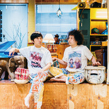 蓮沼執太&U-zhaanならではな新しい音楽―アート・リンゼイや坂本龍一ら参加、実験的ながらもリラックスしたコラボ集を語る