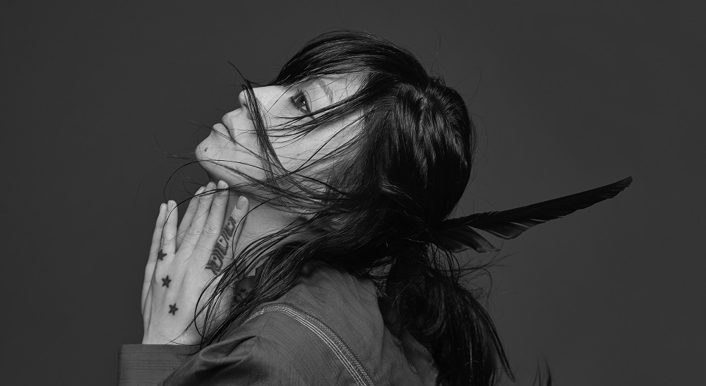 鬼束ちひろ/HUSH HUSH LOUD〈限定盤・2枚組〉 鬼束ちひろ / HUSH HUSH LOUD〈限定盤・2枚組〉