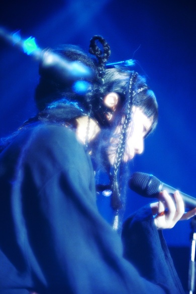 青葉市子『Luminescent Creatures』の雄大で力強い物語――2部構成、10人