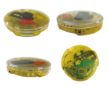 タワレコカラーの〈スケルトン〉ポータブルCDプレーヤーが新登場