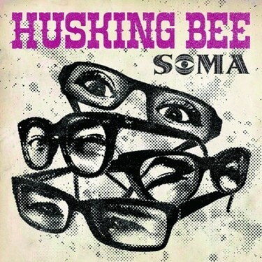HUSKING BEE『AMU』自由な発想とライヴ仕込みの結束力で新たな〈らしさ