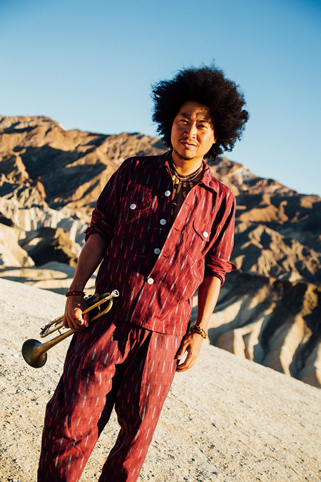 黒田卓也、プロデューサーの手腕が全面開花した新作『フライ・ムーン