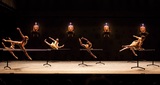 バットシェバ舞踊団がコロナ禍を経て6年ぶりに来日――オハッド・ナハリン最新作「MOMO」で伝える、新しい世界に向けたメッセージ