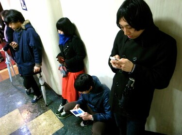 昆虫キッズ、2010～2014年に会場限定販売したライブ音源と2015年の最終