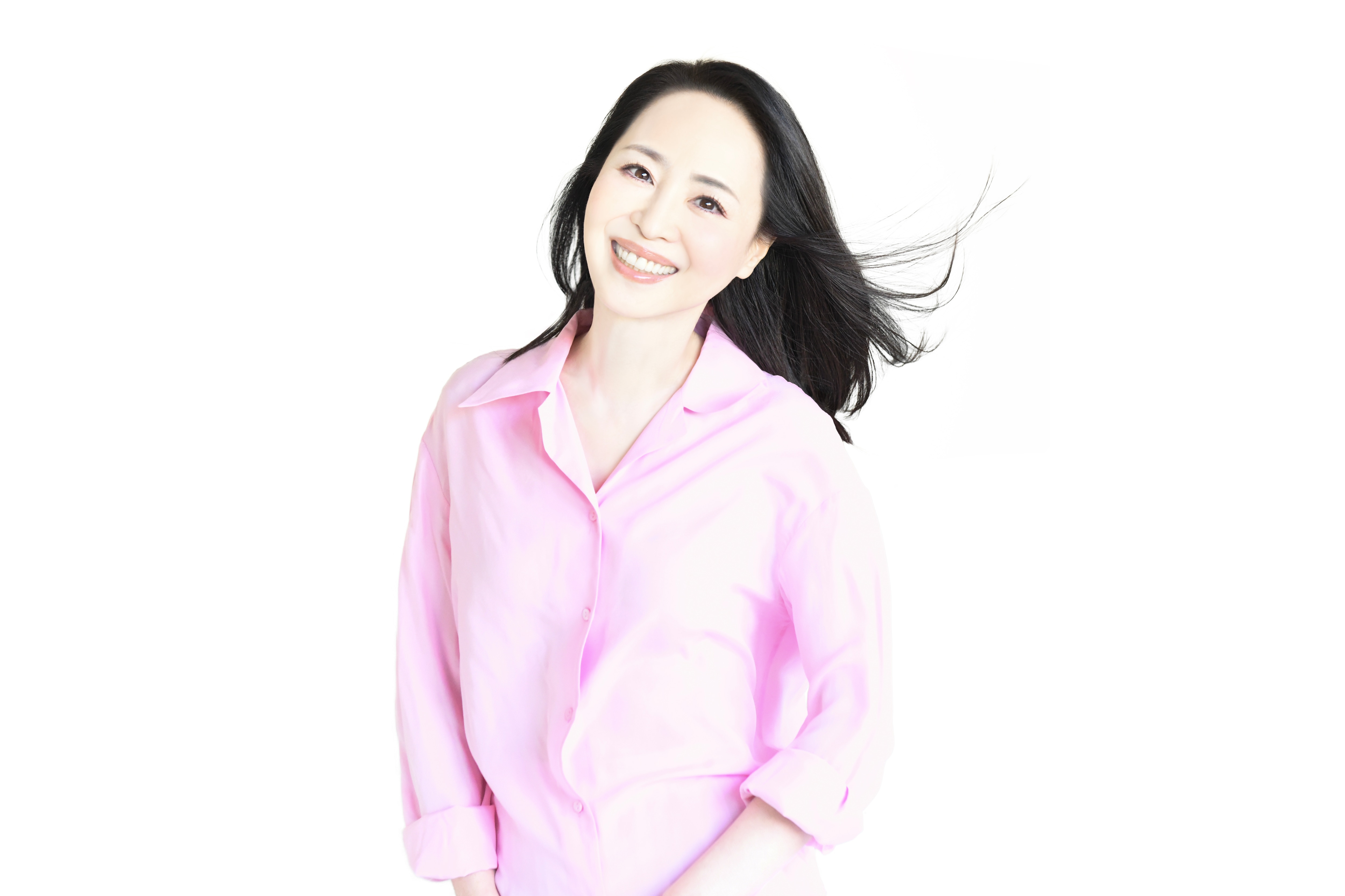 松田聖子、デビュー記念日に槇原敬之書き下ろしの新曲“Shapes Of