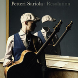 ペッテリ・サリオラ『究明』 フィンランド発ギタリスト、超絶テクと多彩な音楽性で静と動が織り成す夢弦世界を表現した新作