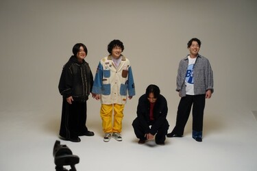 マカロニえんぴつがNO MUSIC, NO LIFE.ポスターに登場! 撮影レポートを