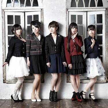 上坂すみれや小松未可子ら擁する Lady 5人の万感の思い込めた歌が並ぶ初アルバムにして 卒業アルバム を語る Mikiki