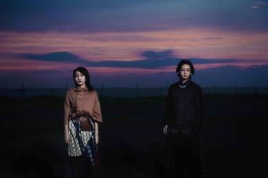 YOASOBIが初のCD『THE BOOK』をリリース “夜に駆ける”など収録の特製