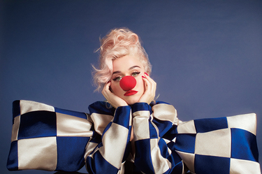 ケイティ・ペリー（Katy Perry）復活! 4年ぶりのアルバム『143