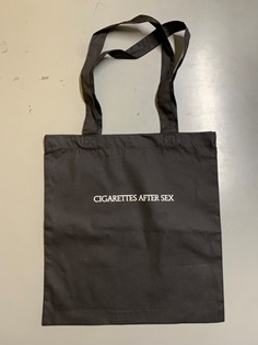 シガレッツ・アフター・セックス（Cigarettes After Sex）新作『X's