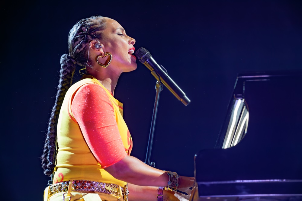 アリシア・キーズ（Alicia Keys）の歌声が東京を包み込む