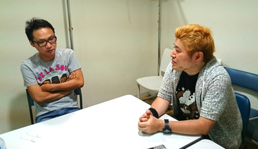 吉田豪が〈PENGUIN DISC〉を立ち上げた南波一海に訊く、音楽ライターが