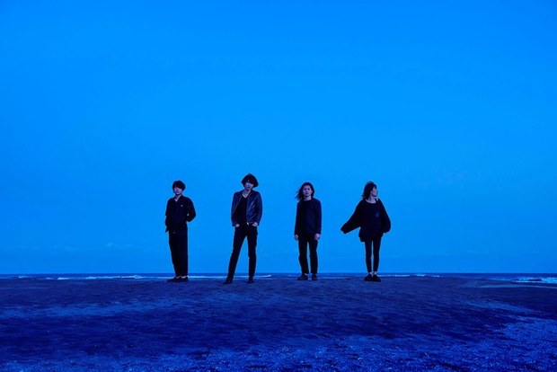 群馬発4人組、Ivy to Fraudulent Gameが初ミニ作『行間にて』よりポスト・ロック的音作り&鮮烈な蒼さ同居した“水泡”のMV公開