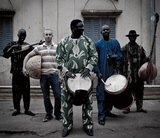 〈スキヤキ・ミーツ・ザ・ワールド〉沸かせたベカオ・カンテットが語る、マリの首都バマコの喧噪詰まった都市型民族音楽