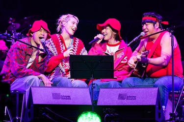 赤えんぴつ、武道館での感動的な2日間――バナナマンによるフォーク