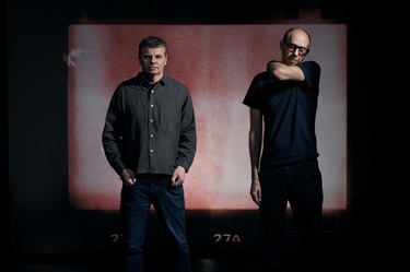ケミカル・ブラザーズ（The Chemical Brothers）がDJセットで来日