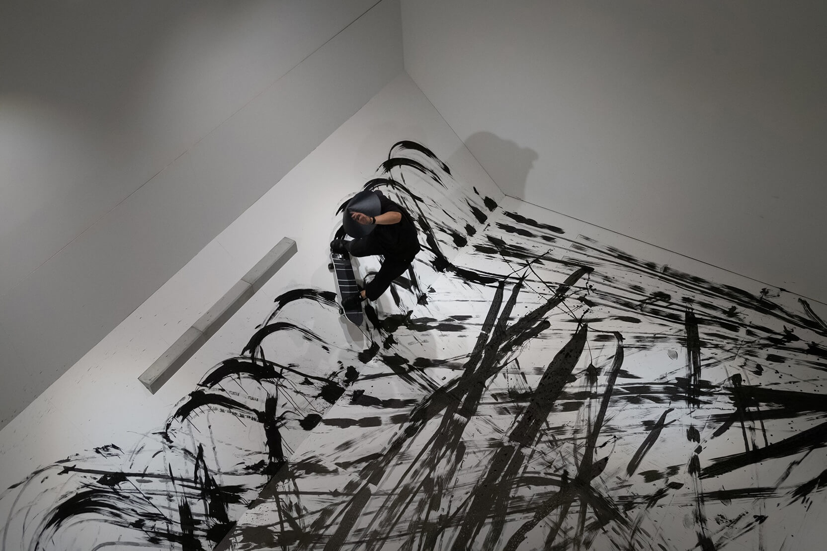 能登での体験をストリートカルチャーで伝える――SIDE CORE最大級の個展