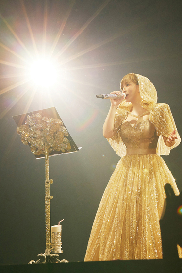 浜崎あゆみ、聖地 代々木のカウントダウンライブで“SEASONS”やレア曲