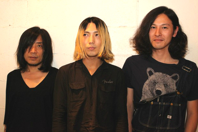 THE NOVEMBERS × MONO × ROTH BART BARON共演! 3人のロマンティストが