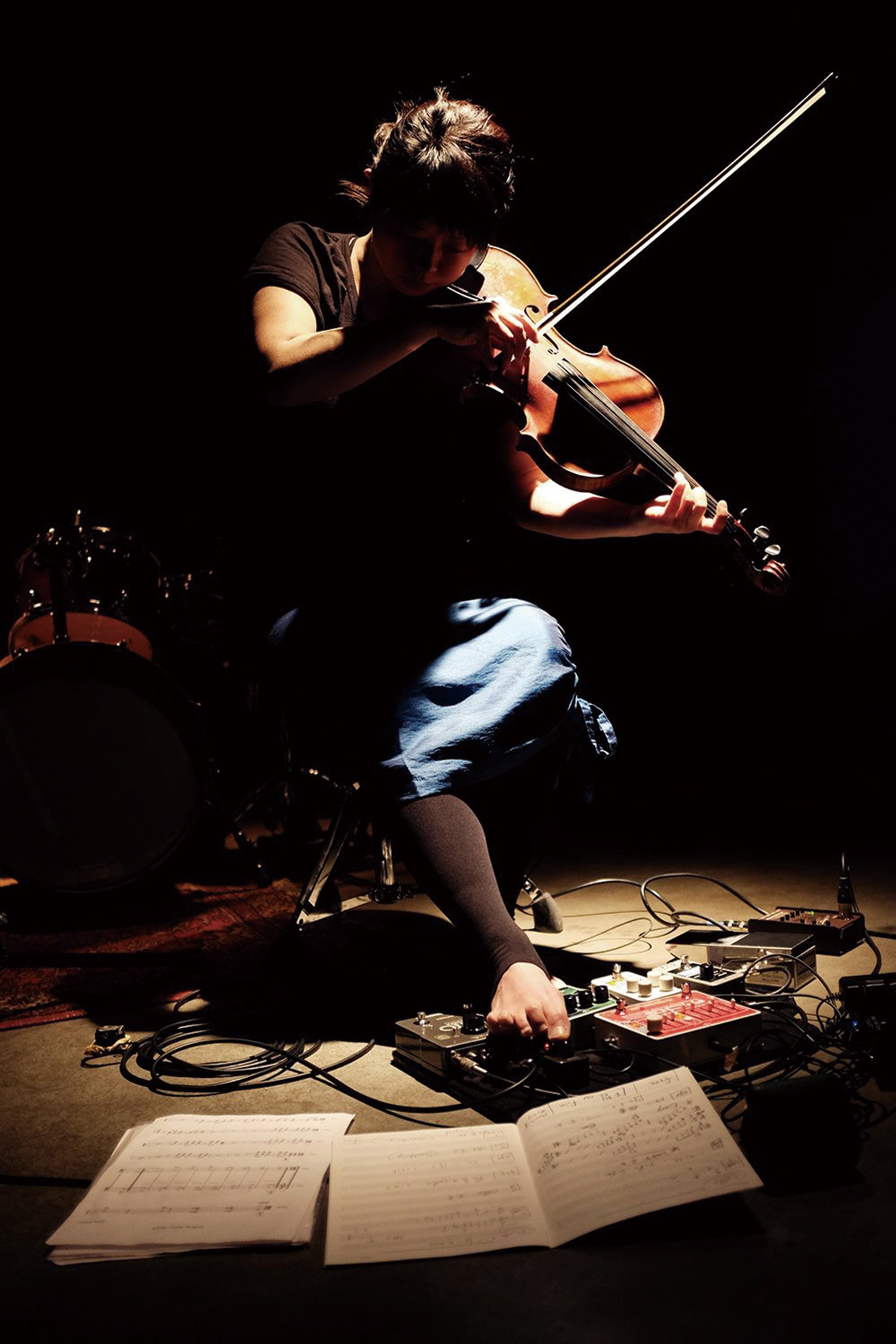 波多野敦子 Cells 5 山本達久や石橋英子と多重録音で構築した 器官を持たない生き物 のような弦楽アンサンブル Mikiki