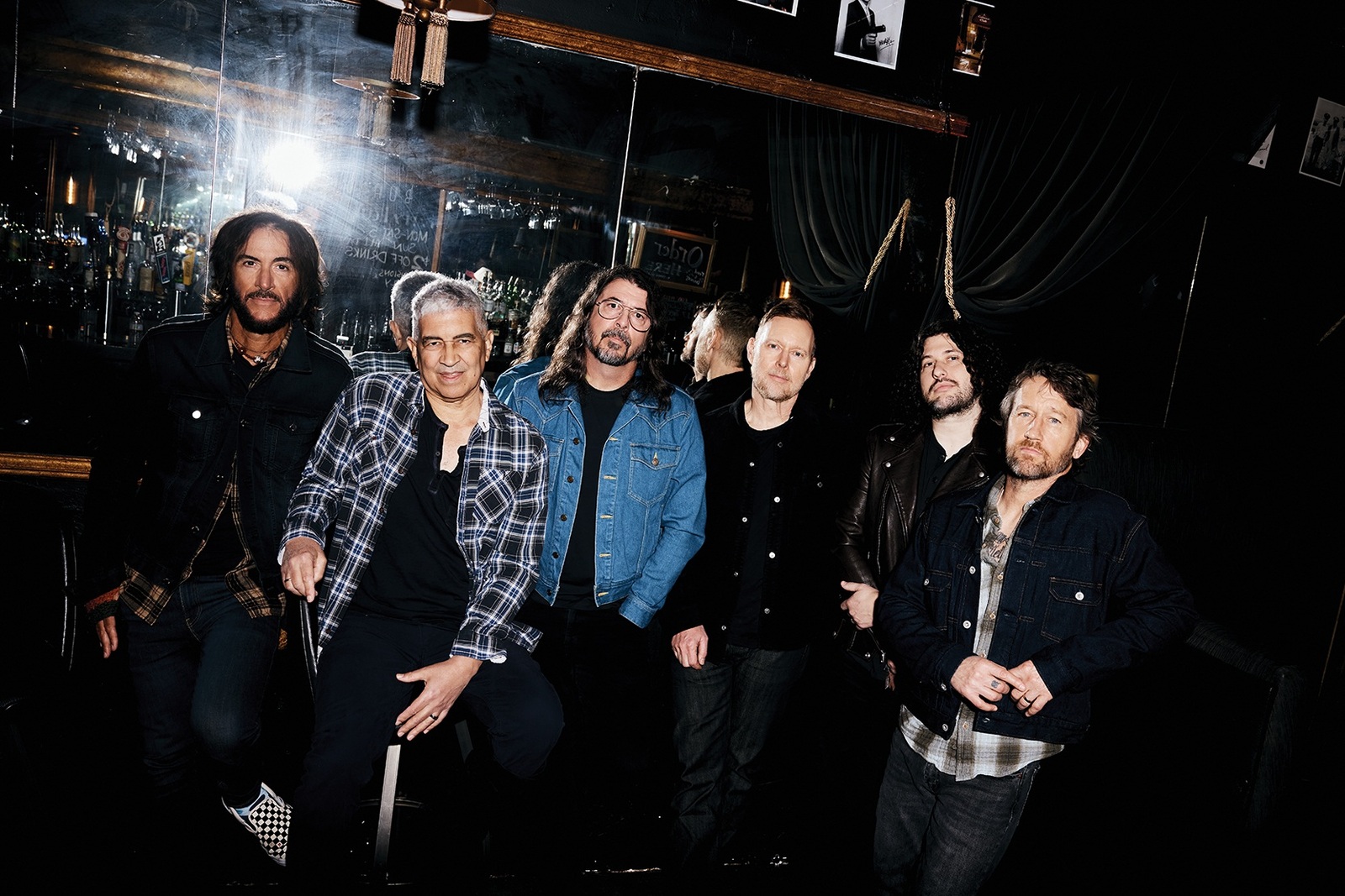フー・ファイターズ（Foo Fighters）が紆余曲折と苦難を乗り越え、新作
