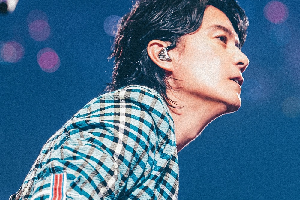 福山雅治、初監督を務めたライブフィルムの劇場公開が決定 新曲“想望