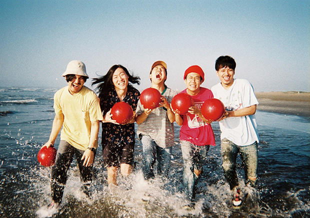 never young beach『A GOOD TIME』 あくまで5人の音にこだわり、自身らしさを〈普遍〉にまで昇華した新作でメジャー・デビュー!