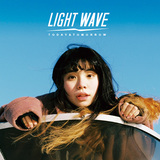 『LIGHT WAVE: TODAY & TOMORROW』 シンリズム×イックバル共演曲などネット・レーベルAno(t)raksのコンピ企画から楽曲選りすぐったフィジカル作