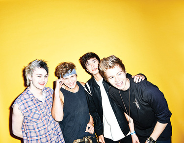 演奏のできるボーイズ バンドがキテる ファイヴ セカンズ オブ サマーとリクストンに注目 Mikiki