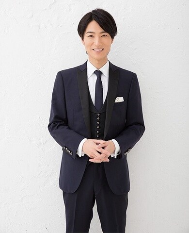 山内惠介『The BEST 18singles』“さらせ冬の嵐”多彩なポップスも歌い