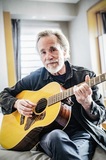 来日中のジャクソン・ブラウン（Jackson Browne）が明かす6年ぶりの日本公演への熱意、戦争や核兵器への思い