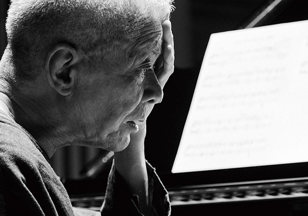 高橋悠治『エリック・サティ : 新・ピアノ作品集 』 未完の作曲家サティにふさわしい進行中の記録にとどめておきたい~エリック・サティの定番曲を新録音!