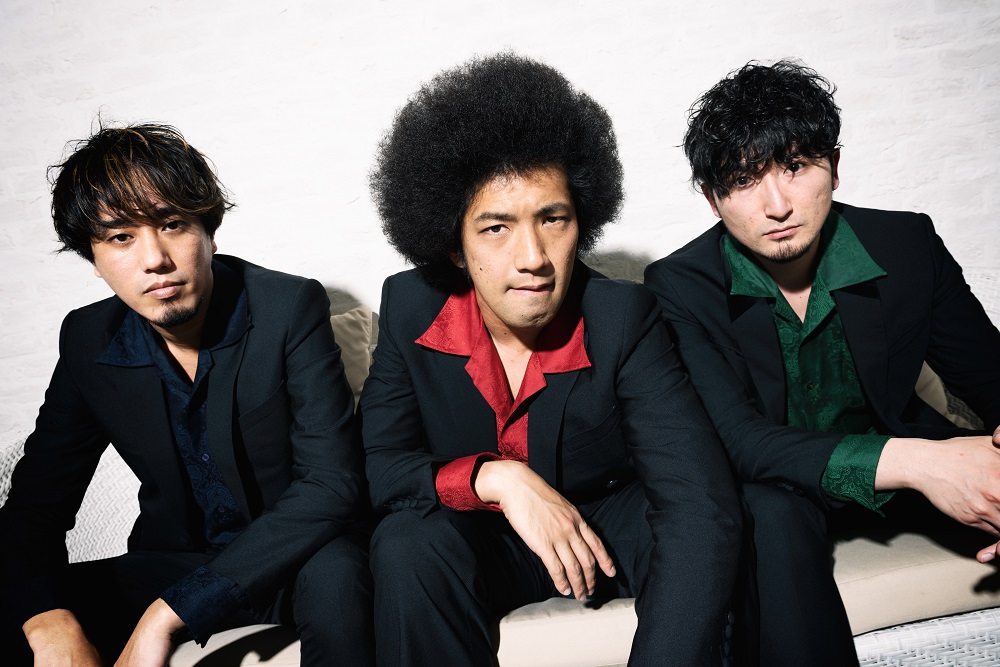 BRADIOの〈お手上げだけど、いっちょやりますか〉な心意気 | Mikiki by