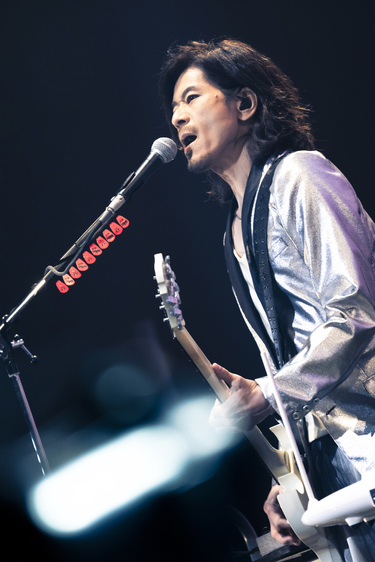 BUCK-TICK Tシャツ Lサイズ バンド LIVE バクチク 櫻井敦司 BUCK-TICK、公演を中断 ボーカル・櫻井敦司57歳が体調不良 20日の公演