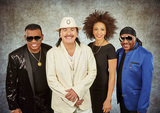 サンタナ&アイズレー・ブラザーズ（Santana & The Isley Brothers）『Power Of Peace』平和と愛の大切さを訴えるべく、ヴェテラン2組がソウル名曲をカヴァー