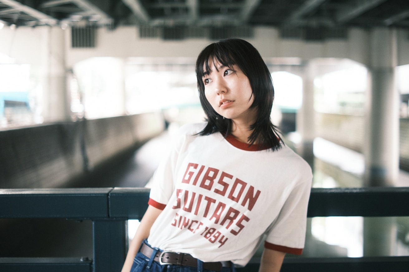 和久井沙良の生活や感情に結びついた歌――初の歌ものアルバム『Nothing But Living』に込めた素直な思いを明かす | Mikiki by TOWER RECORDS