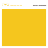 アルヴァ・ノト、坂本龍一 『TWO' - live at Sydney Opera House』 派手な演出なしに感情へ訴えかけてくる両者のプレイは円熟の極み