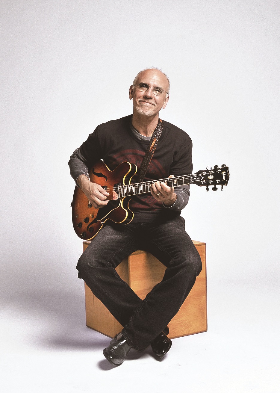 ラリー・カールトン（Larry Carlton）がビルボードライブで来日公演を 