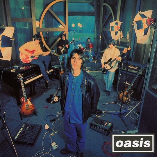 オアシス（Oasis）デビュー曲“Supersonic”30周年、94年当時の伝説的ライブ音源配信 u0026 7インチとCDも再発 | Mikiki by  TOWER RECORDS