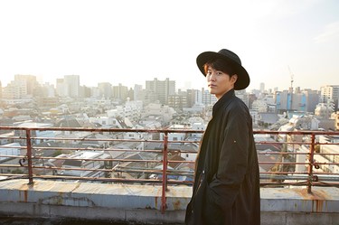 入野自由 Live Your Dream チャレンジを繰り返してきた音楽表現は さらに深い領域へ 全曲の詞を担った新作について当人が語る Mikiki